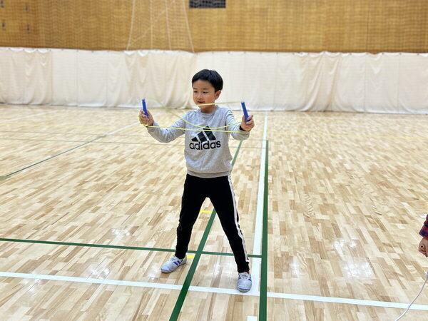 日本初のプロなわとびプレイヤーが伝授する「跳べた！」続出のヒミツ♪生山ヒジキさんの革命的レッスンに小４息子が潜入！