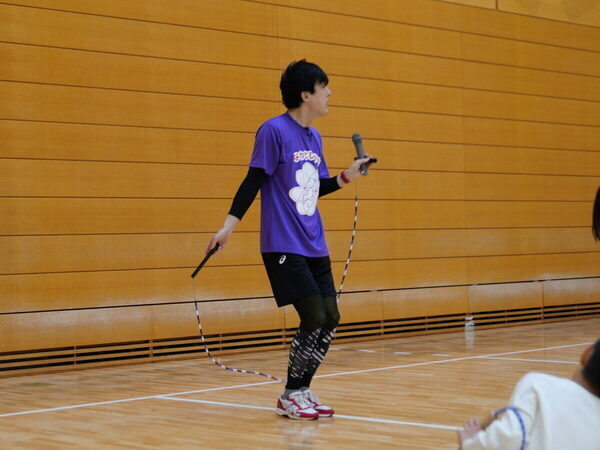 日本初のプロなわとびプレイヤーが伝授する「跳べた！」続出のヒミツ♪生山ヒジキさんの革命的レッスンに小４息子が潜入！