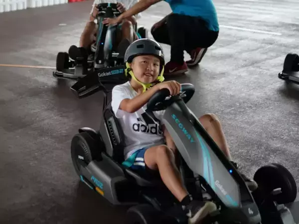 日本初！セグウェイ発の電動ゴーカートに挑戦！ 南国・宮崎の新スポット「シーガイア・サーキット」がアツイ