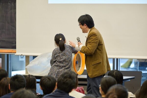 現役東大生、東大教員から「工学の魅力」を学ぼう！東京大学でロボット、VR、宇宙開発などが体験できる小中学生向けイベント開催