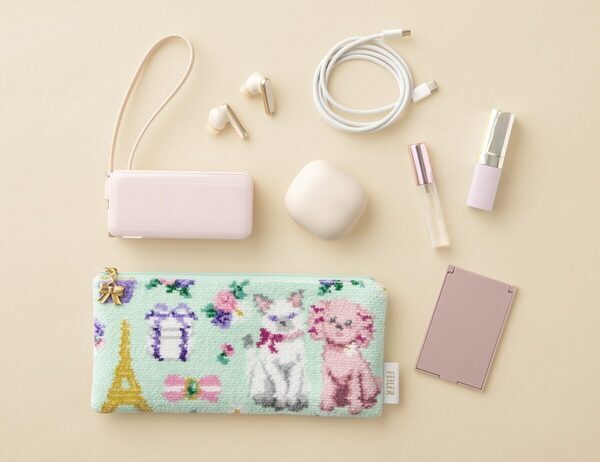 土屋鞄「grirose」×FEILER第3弾、初の犬猫モチーフが“可愛いを超えた可愛さ”と話題