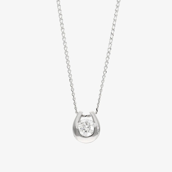 幸福のやさしい煌めき…贅沢にあしらわれたダイヤモンドの魅力を大切な人へ贈って。記念日ごとに買い足したいジュエリーコレクション