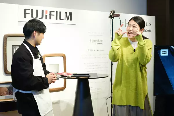 横澤夏子さん「まつげごとちぎり取った」衝撃エピソード告白！ 富士フイルム「写真と、暮らす。」展レポート