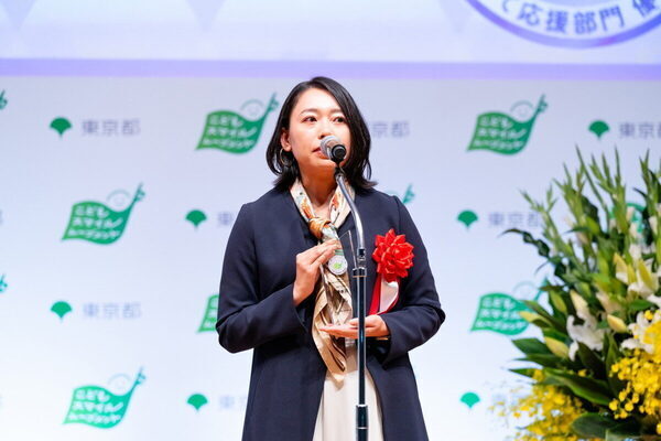 小池百合子都知事が登場！東京都庁にて「令和7年度 こどもスマイルムーブメント大賞」の表彰式が開催