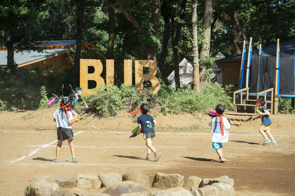 つくば市の泊まれるテーマパーク「BUB RESORT Tsukuba」で、0～2歳向けの親子英語プログラムがスタート