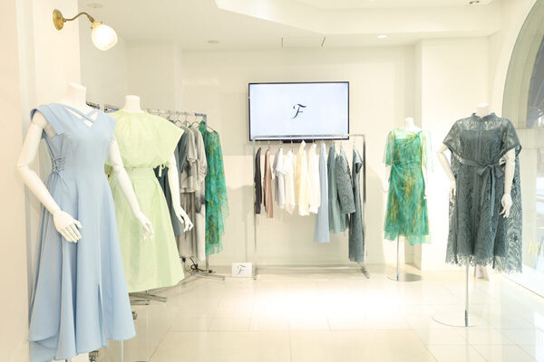 「ターバンを被りなさい」桂由美から言われて！カツラユミインターナショナル社長 鞍野さん、ykFデザイナー飯野さんインタビュー