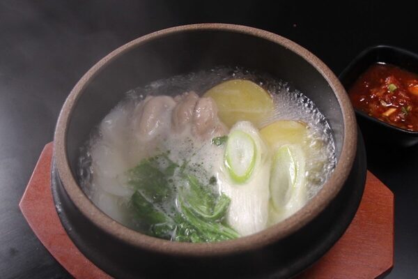 「和牛切り落とし」1皿がなんと290円（税込319円）！廻転レーン焼肉いっとうのクリスマスキャンペーン