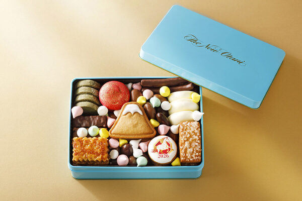 かわいい！新年のご挨拶に【ホテルニューオータニ】の午年・初日の出・富士山モチーフ「お年賀クッキー缶」