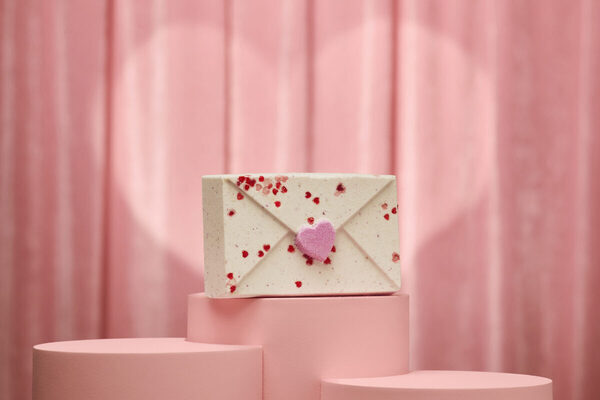 テンション上がる！LUSHから甘い香りとろけるバレンタインコレクション発売