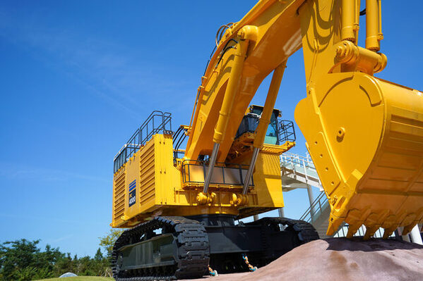 【島根】子どもと楽しむ工場見学＆体験8選｜和菓子作りや陶芸、発電所の内部見学も
