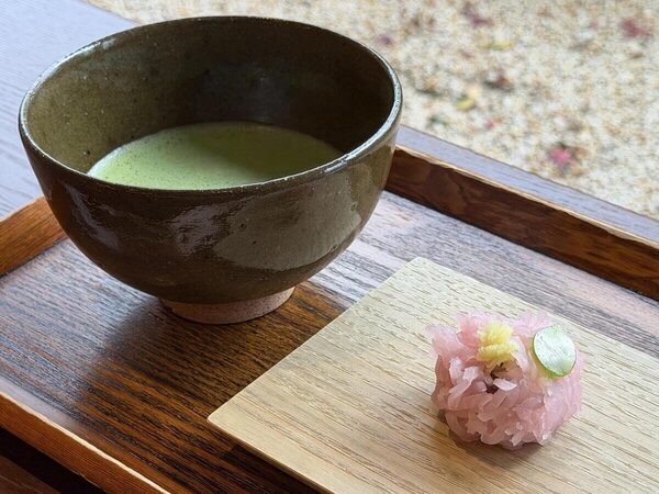 【島根】子どもと楽しむ工場見学＆体験8選｜和菓子作りや陶芸、発電所の内部見学も