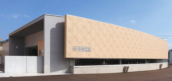 もみじ饅頭から自動車まで！【広島県】で親子一緒に楽しめる工場見学・体験スポット22選♪《週末のおでかけに》