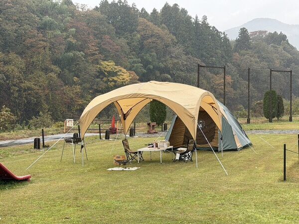 【車なし、荷物はリュックだけ】特急リバティで行く父子キャンプに初挑戦。SL大樹が見えた！買い出しも焚火もふたりで…