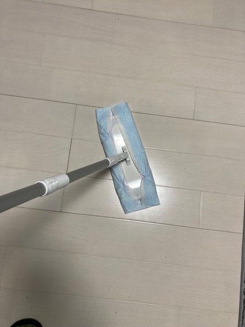 ズボラさんにこそ使ってほしい！掃除が続かない...わが家でも定着した！ドライも水拭きも一度で終わる床掃除