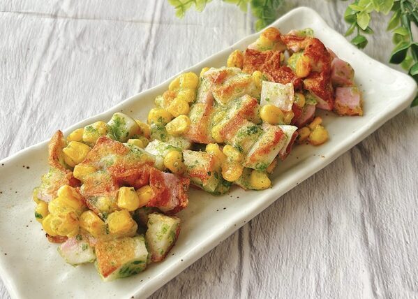 【秒でなくなるウマさ】余ったおせちの「かまぼこ」が大変身！「かまぼことコーンの磯辺揚げ」