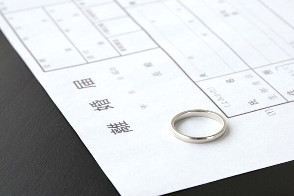 娘が1歳になる前に夫と離婚。あのとき作ったリングは娘の指には入らなかったけれど……
