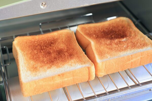 「今日は耳なし芳一でお願い」4歳娘に怪談を読み聞かせたところ、翌朝娘の様子が……！