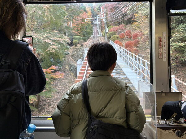 小4息子が絶叫、パパも冷や汗！ゲームとは別次元の本格「運転シミュレーター」が10分550円で体験できちゃった！（東京・八王子市）