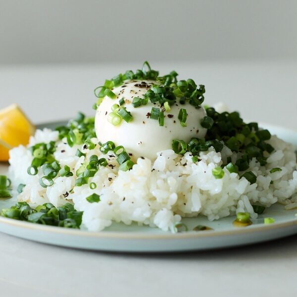 Xで“7940万表示”の大バズり！長谷川あかりの新刊が緊急重版！話題の「のせごはん」旋風