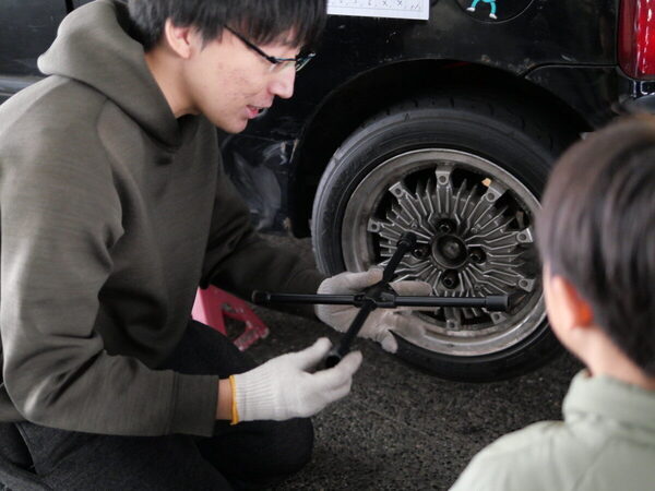 東大でまさかの「タイヤ交換」ガチ体験!? 親子でハマる無料の“工学フェス”が凄すぎた