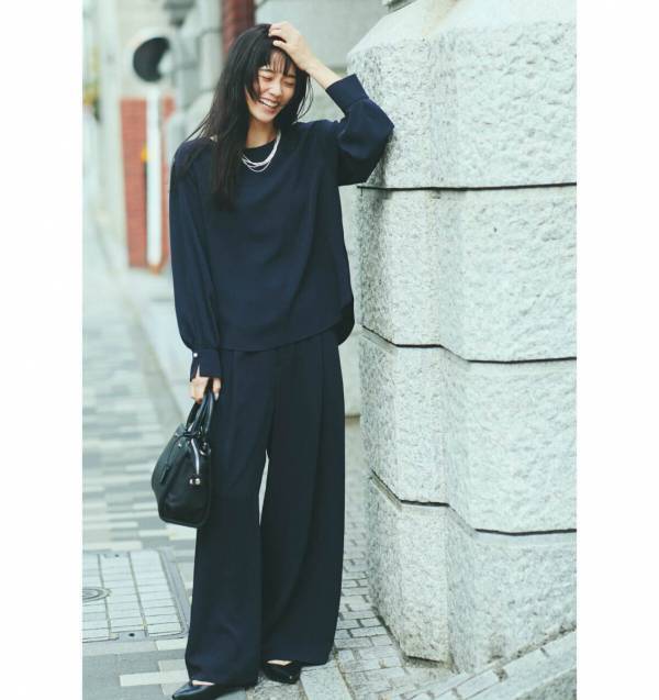 「その日だけ」で眠らせない。宮城舞さんが着る【コムサイズム】賢く着回せる新・式服の正解