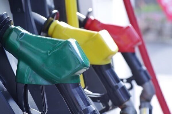 「ガソリンスタンド」は海外で通じないってホント!? なぜ日本では「ガソリンスタンド」なのか