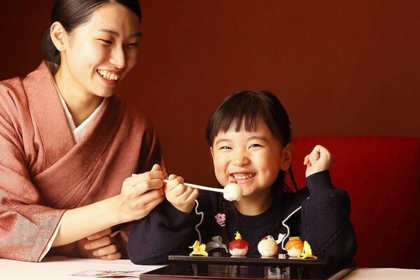 あの「なだ万」が3,000円!? 本格的な“お子様懐石”が期間限定で登場。老舗の味を破格で体験できるチャンス