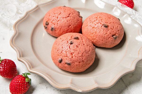 【自家製パン食べ放題】焼き立ての「いちごチョコクロワッサン」も好きなだけ！神戸のベーカリーカフェで期間限定のパンビュッフェが開催