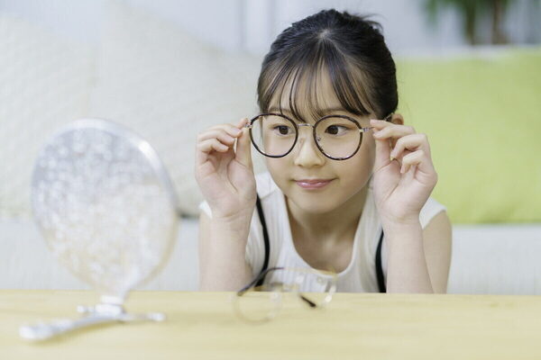 「子どもの近視は放っておかない」が新常識に！ 日本初、コンタクトレンズによる最新治療がスタート