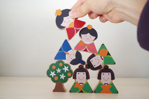 一目惚れした...♡新発想の「ひな人形」が登場！おしゃれで可愛く、積み木としても自由に並べて遊べる