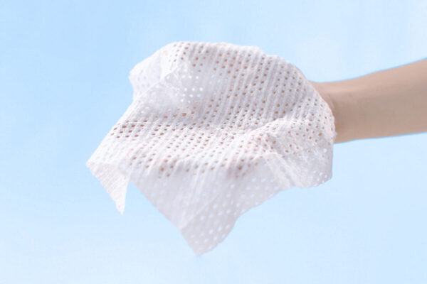 25年愛されるメリットから“ミモザの香り”が数量限定で登場！地肌すっきり、髪さらさら。「1枚で長い髪もまとまる」神シートも！