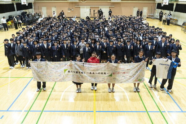 挫折は「希望やチャンス」に。パラアスリート・谷真海さん＆栗山英樹さんが中学生に贈る“夢をかなえるヒント”