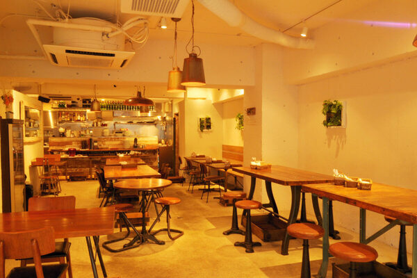 【6日間限定】プロ棋士と“利きイチゴ”やゲームで遊べる!? 渋谷に親子で楽しめる「ゆる将棋カフェ」が初オープン