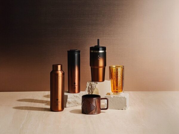 家事の合間が“特別なひととき”に。スタバ「ロースタリー 東京」の新作マグ＆ボトルは自分へのご褒美に絶対ほしい！