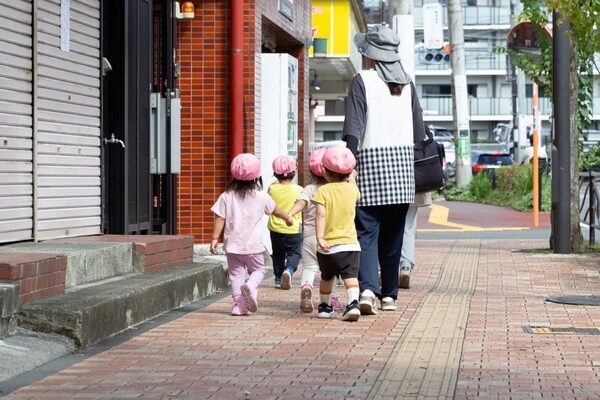 「待機児童ゼロって聞いたのに…」それでも【保育園落ちた】がある理由と【落ちた時の対応】を専門家に聞いた
