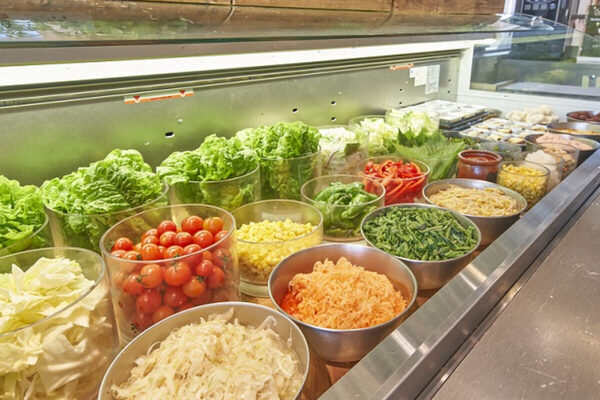 和牛もお寿司も「120分」食べ飲み放題！かみむら牧場の歓送迎会プランが神コスパ。A4黒毛和牛を堪能できる幸せな2時間