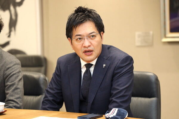 暑さから子どもたちを守る。マイナビが甲府市の教育現場にエアコンを支援！甲府市役所で受納式開催