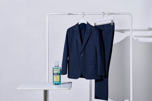 「あぁ、今すぐこのスーツ洗いたい…」汗まみれの絶望にサヨナラ！洗濯のプロと作った“標準コースで洗える”オーダーウェア誕生！