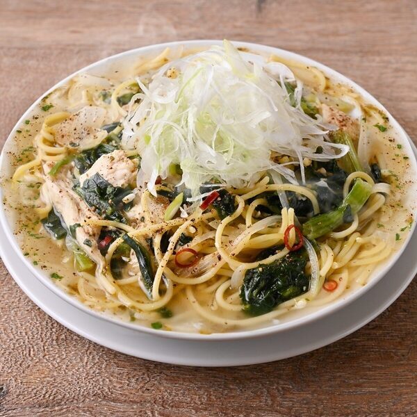 【食べ放題】シカゴピザ×濃厚スープスパ全8種が2,178円！“溺れる”ほどの中毒系パスタも、とろけるピザも好きなだけ。