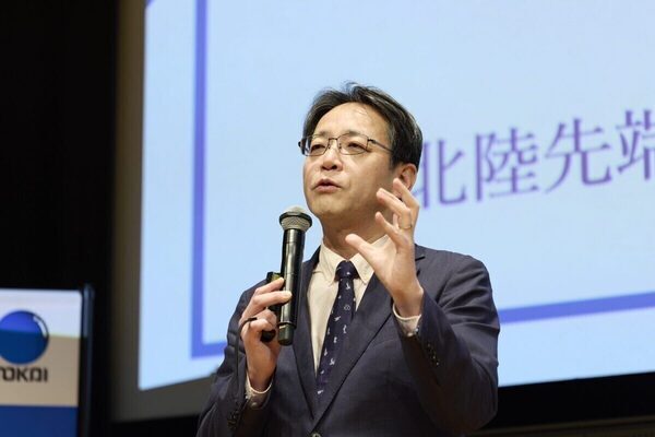 目は脳の一部、目はもっとも外にさらされた脳。3児のママ 枡田絵理奈さん「将来的な子どもの視力が心配」