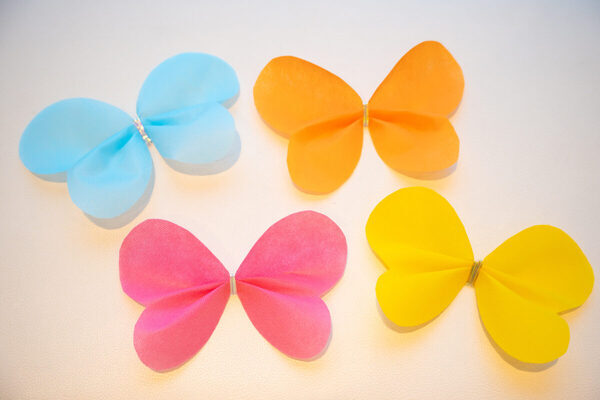 “背中に羽”で春の生き物になりきり！花粉を気にせず、室内で思いきり遊べるイベントがPLAY! PARKで開催