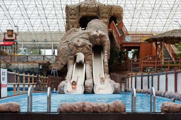 東京サマーランドが3/20オープン！1日中遊べ尽くせる屋内プールで春から水遊びが楽しめる