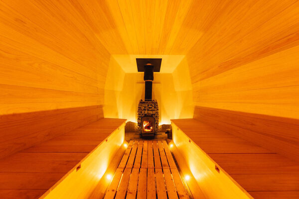 夜の空港で航空機といっしょにお泊り！ 飛行機好き大歓喜の宿泊プログラムが発売開始