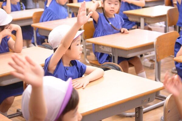 「小1プロブレム」を軽減する手助けに。年長さんがひと足早く“1年生”を体験する、千葉県松戸市の入学前支援イベントをレポート