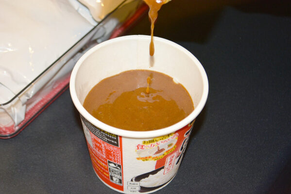 夢グループの石田社長と保科有里さんが登場！「社長～、お高いんじゃないですか～？」も披露【日清食品 新商品発表会】