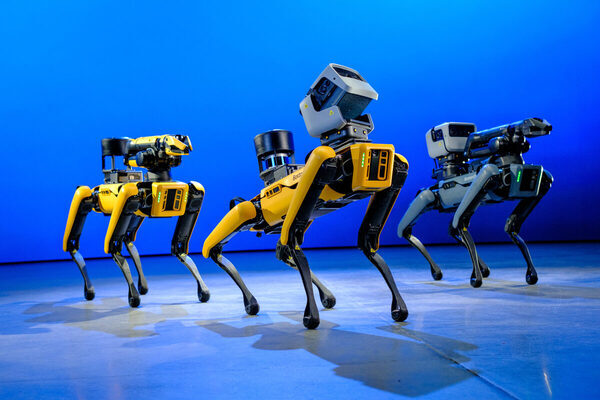 【3日間限定】ロボの乗車・子ども向け「Vtuberアバターづくり」体験ができる！新宿で「スマートシティフェスタ2026」開催