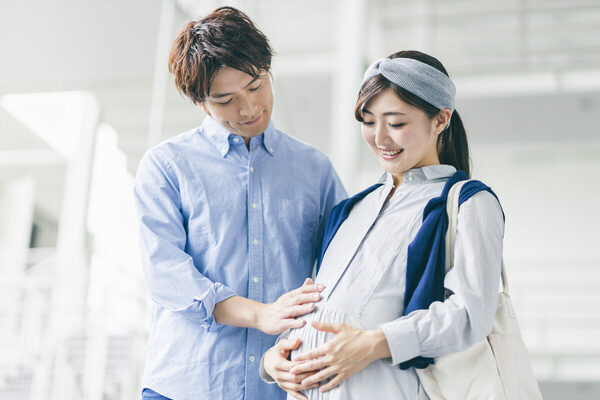 不妊治療を経て授かった赤ちゃんに疾患があるとわかった。産みたい気持ちと、産むのを躊躇う気持ちがせめぎあい……