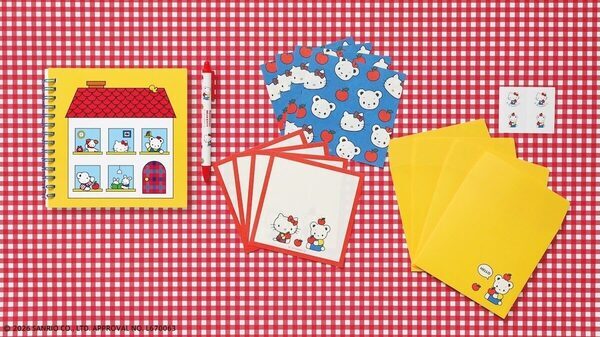 ファミちゃんとキティちゃんが並んでるだけでもう優勝。ファミリア×ハローキティのコラボアイテムが全21型登場