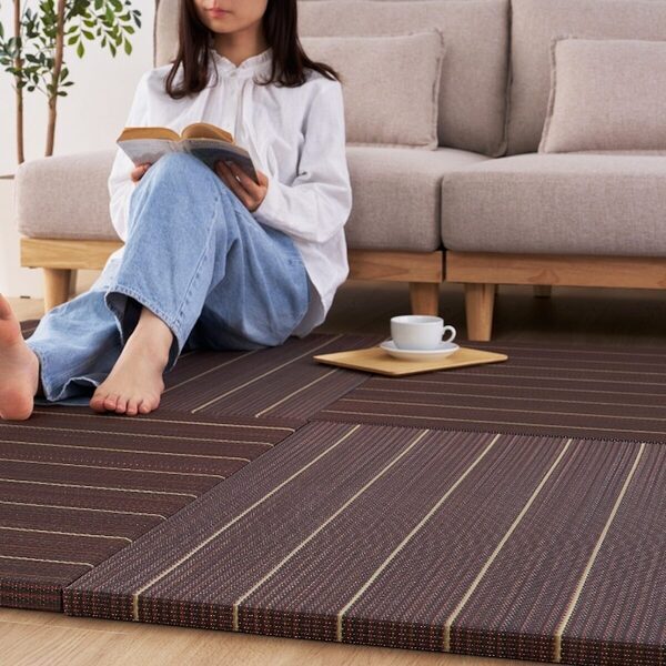 子どもが飛び跳ねても怒らなくていい部屋にしたい。吸音タイプの置き畳が2,500円で子育て家庭の味方になるかも！