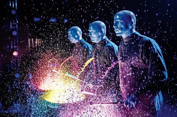 6〜18歳が無料！ブルーマングループ2026新宿公演、夏休みに子どもを無料招待・文化庁支援採択・先行予約4月18日スタート